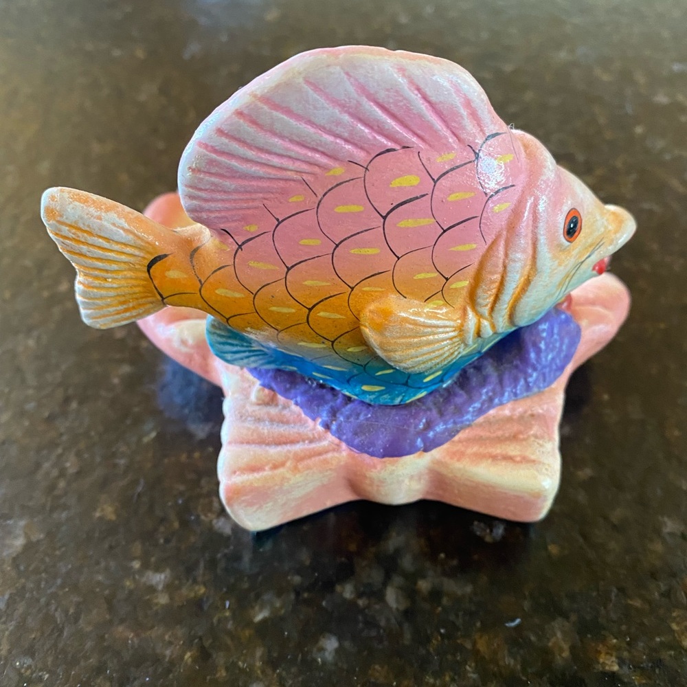 Fish dish - Picture 2 of 3